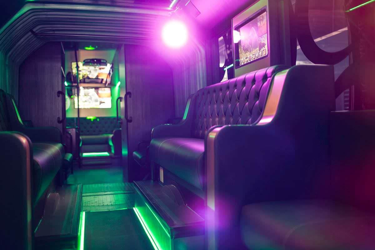 Aménagement Bus en discothèque