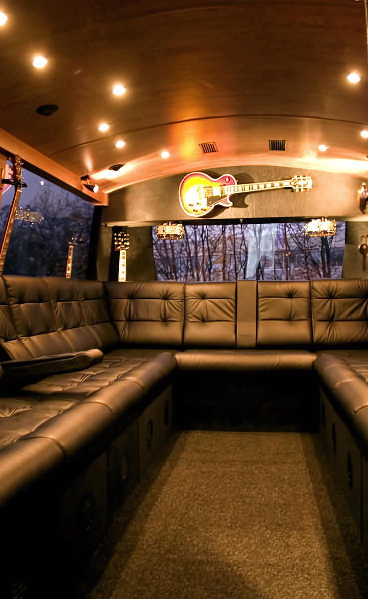 Tour Bus Gibson