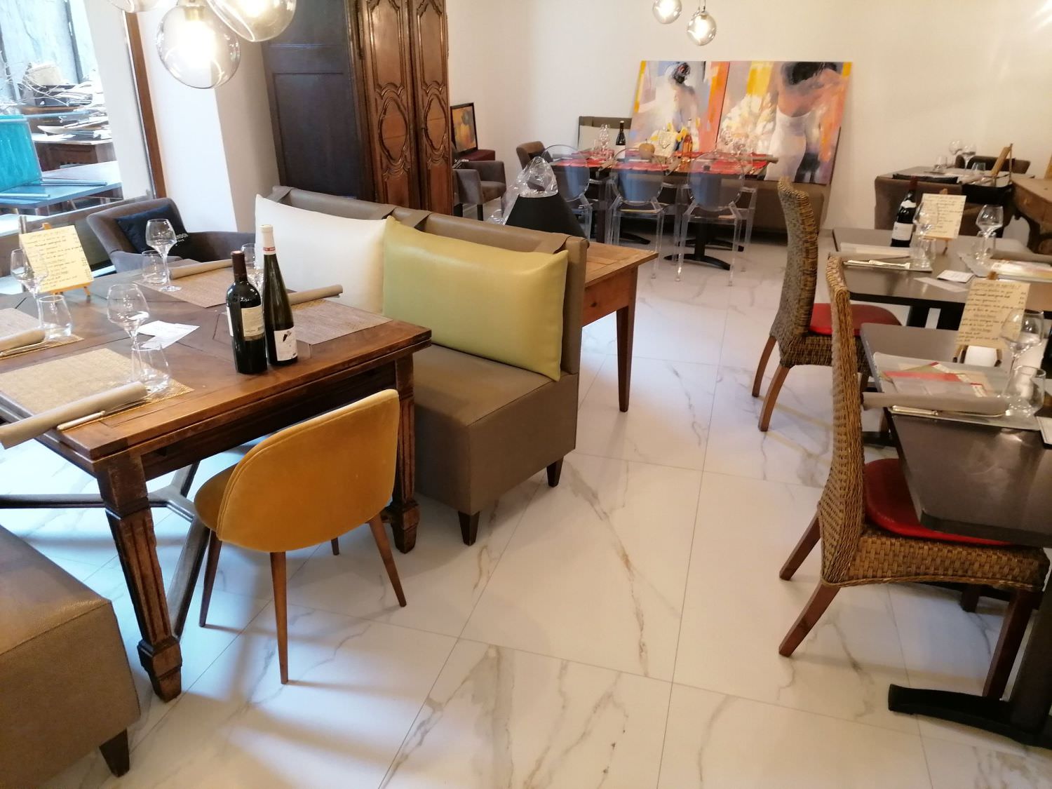 Rénovation du mobilier d'un restaurant