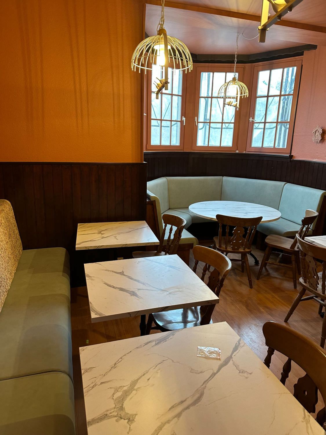 Confection de banquettes pour restaurant