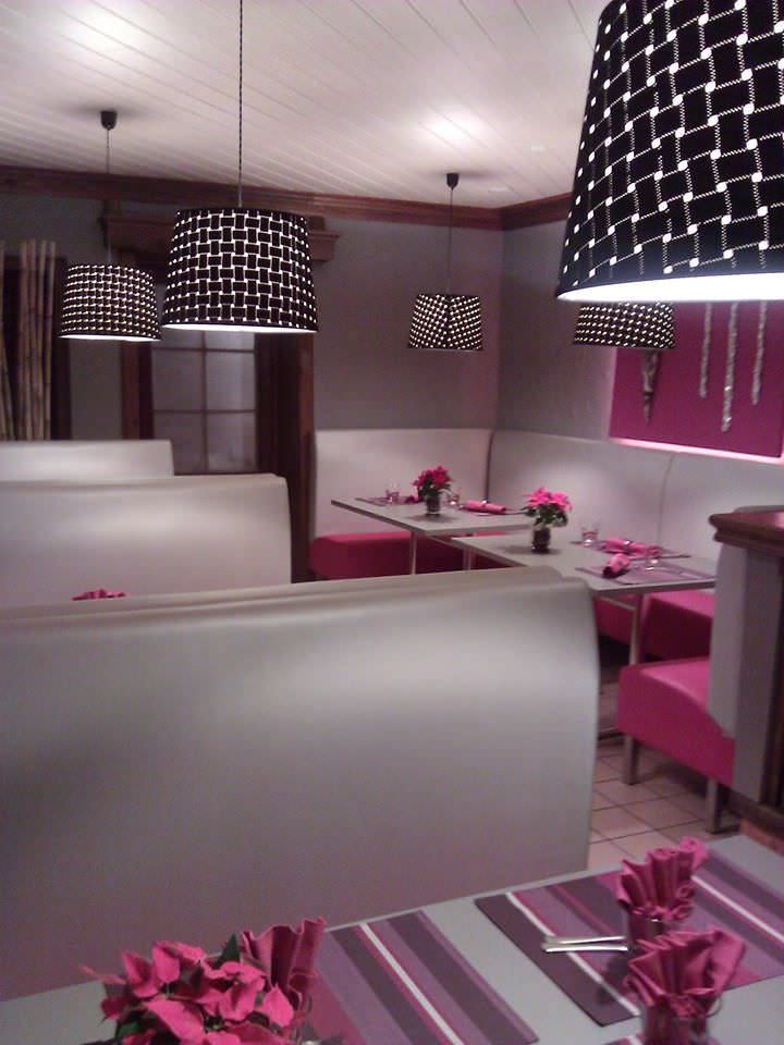 Fabrication sur mesure de banquettes de restaurant