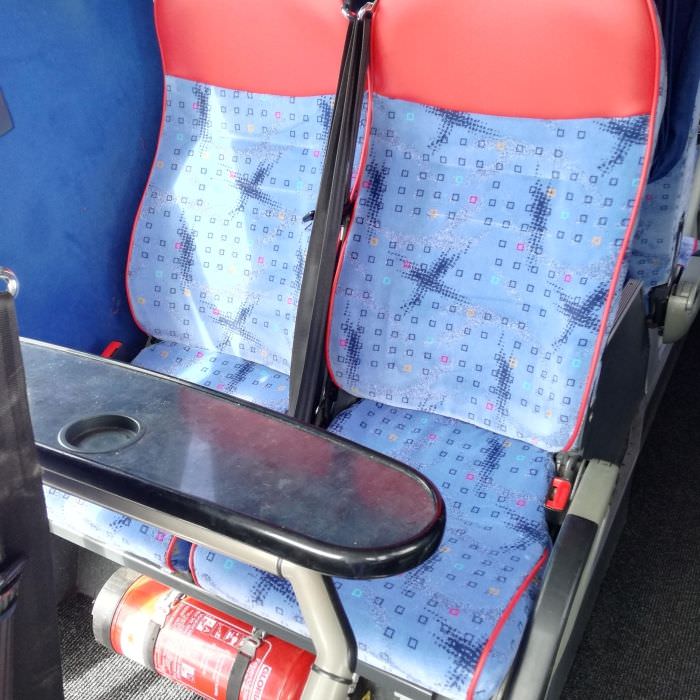 Remplacement des tissus d'un bus double-étage