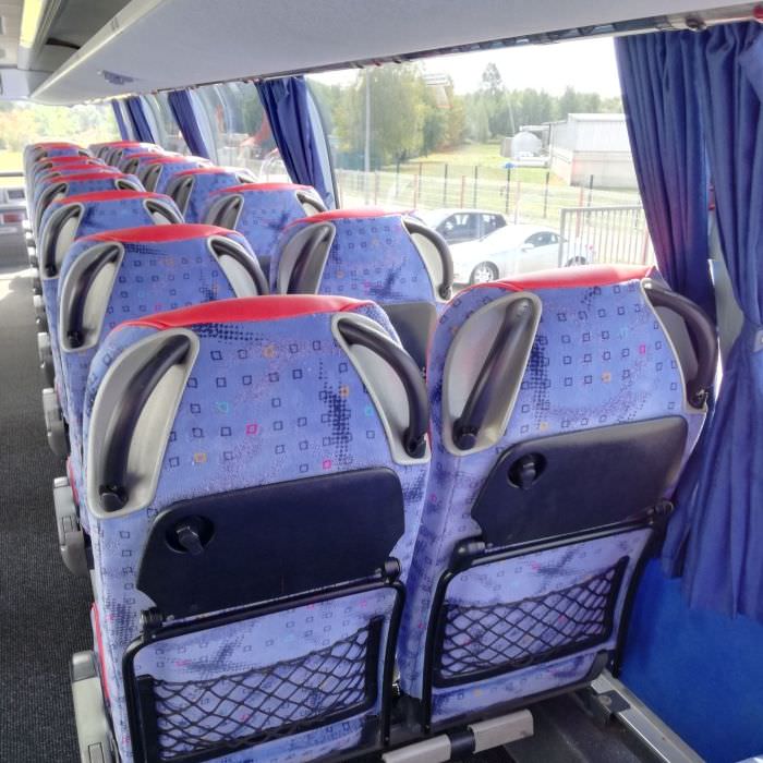 Remplacement des tissus d'un bus double-étage